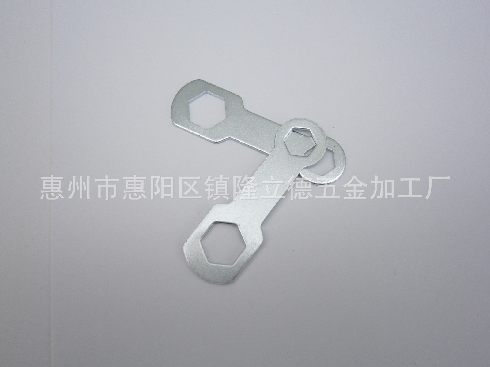 廠家直供標(biāo)準(zhǔn)款M8家具五金 適配性強(qiáng)的高效配套解決方案